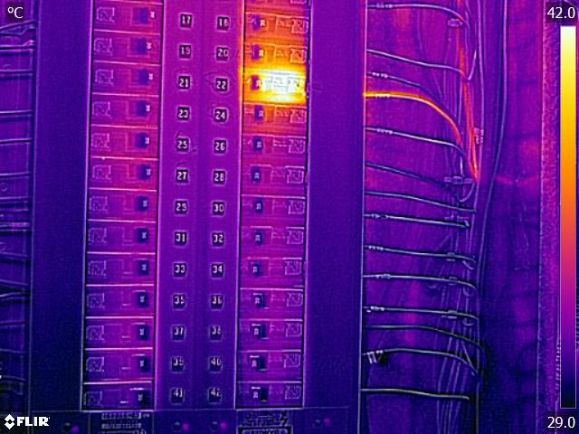 MSX機能を使用した電気パネルの画像